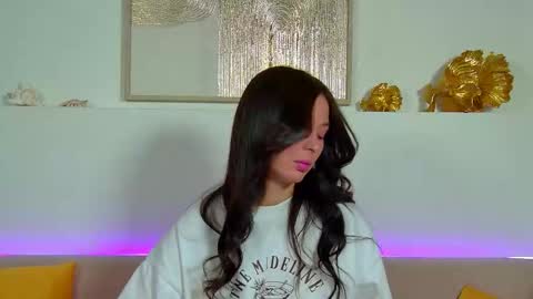 AlexandraBloom online show from November 10, 6:54 pm