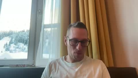 alexhunter4u online show from December 26, 9:11 am