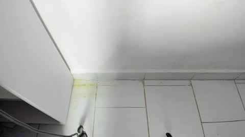 alexis_23cm online show from April 29, 5:30 pm