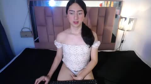 -- ALEXIS -- online show from October 8, 1:46 am