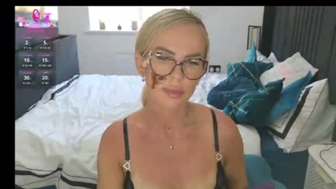 Alexis White online show from June 24, 9:16 am