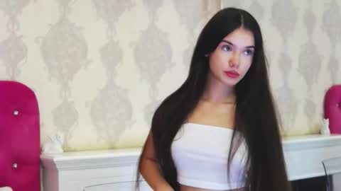 alexisdevine online show from September 24, 4:30 am