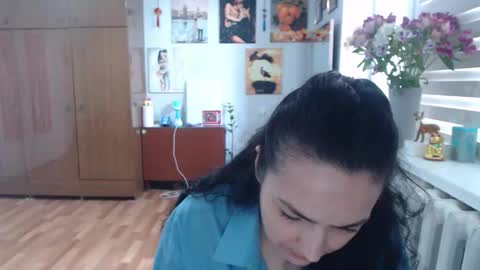 AlexisMillers online show from April 14, 10:18 am