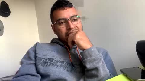 alexospina55 online show from March 30, 10:15 am