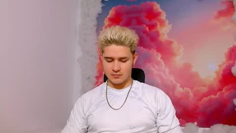 Alex online show from November 19, 7:12 pm