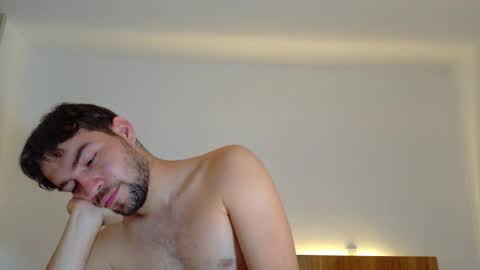 Alex online show from December 4, 4:12 am