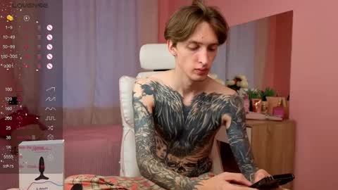 Snapshot of alexxone_ chatting on September 9, 12:27 pm Alex online show from September 9, 12:27 pm