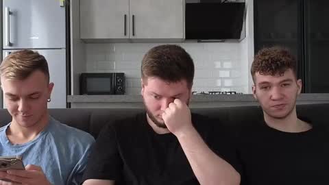 AlexDimaIgor online show from February 4, 9:35 am