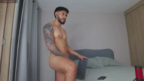 Alex   freelance model  instagram alex b229 online show from November 8, 1:19 am