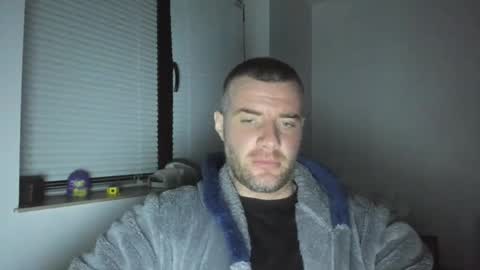 alfiesolomons87 online show from March 6, 8:16 pm