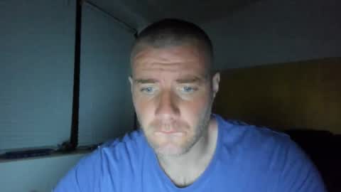 alfiesolomons87 online show from May 5, 8:14 pm