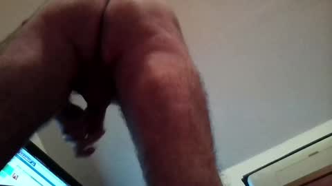 Snapshot of alfonz00 chatting on February 4, 5:53 am alfonz online show from February 4, 5:53 am