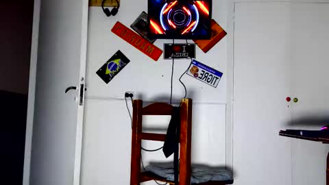 alfredopantuso online show from May 3, 4:40 am