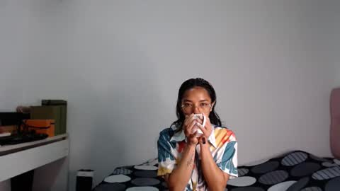 Alia  online show from November 15, 12:40 pm