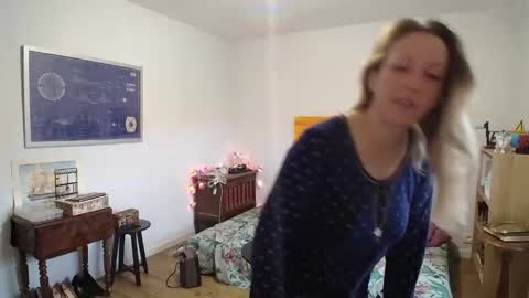 Alice online show from November 16, 8:38 am