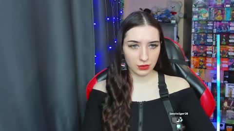 Snapshot of alice_bailey chatting on March 4, 12:22 pm Alice online show from March 4, 12:22 pm