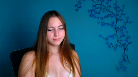 Alice online show from June 30, 12:15 pm