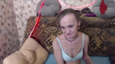 alice longstocking online show from April 12, 9:08 pm