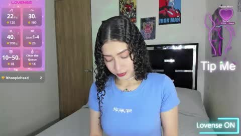 Snapshot of alice_martinez_ chatting on September 12, 7:10 am alice and amber online show from September 12, 7:10 am