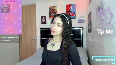 Snapshot of alice_martinez_ chatting on October 16, 2:06 pm alice and amber online show from October 16, 2:06 pm