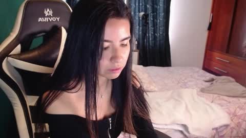 Alice online show from May 29, 7:01 pm