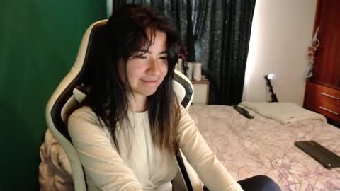 Alice online show from December 17, 4:47 pm