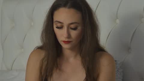 AliceMunro online show from September 26, 8:17 pm