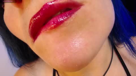 Snapshot of alice_sweetmomma chatting on October 14, 7:28 pm Alice online show from October 14, 7:28 pm