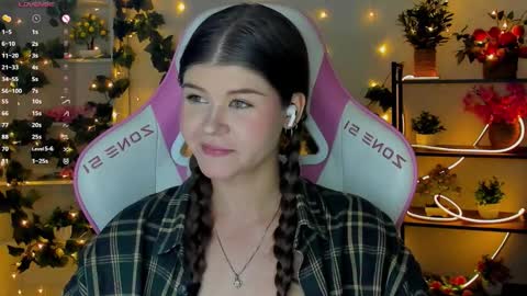Snapshot of alice_tails chatting on September 26, 10:07 pm Alice online show from September 26, 10:07 pm