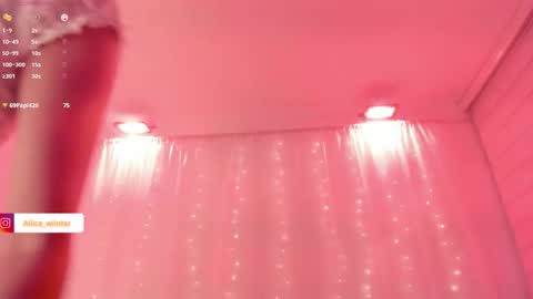 Alice  online show from October 16, 7:24 pm