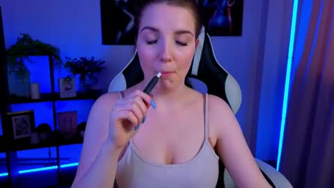 alicechanell online show from March 29, 8:38 am