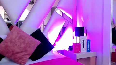AliceCruz online show from July 16, 2:31 pm