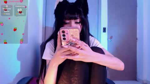 Snapshot of alicedang3r chatting on October 8, 9:32 pm Alice  online show from October 8, 9:32 pm