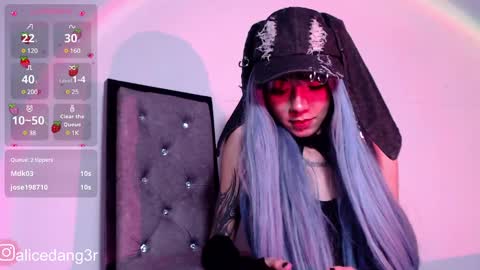 Snapshot of alicedang3r chatting on January 3, 6:55 am Alice  online show from January 3, 6:55 am