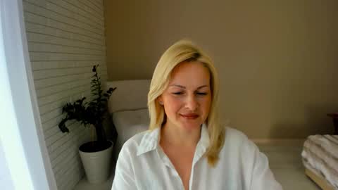 Alicee online show from February 20, 9:55 am