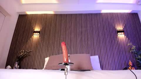 Alice  online show from October 4, 4:32 am