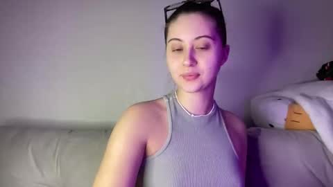 aliceinlustland online show from February 13, 6:55 pm