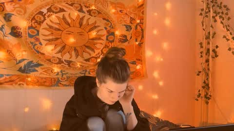 Alice online show from February 28, 5:55 am