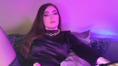 alicejameson online show from November 4, 9:27 pm