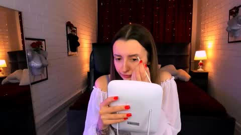 Alice online show from September 12, 1:35 pm