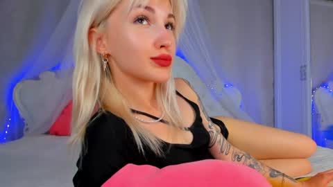 alicemonro online show from June 26, 5:46 am