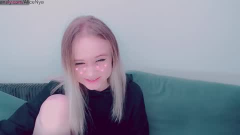 Alice online show from October 26, 3:51 am