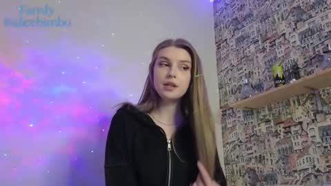 Alice online show from October 15, 4:41 pm