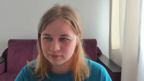 Alice online show from June 1, 3:35 pm