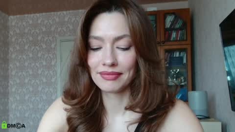 Alicia online show from April 6, 4:46 am