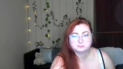 Alicia online show from May 24, 11:28 am