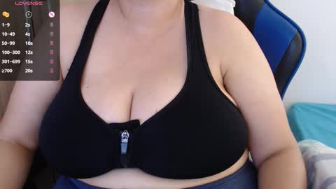 Snapshot of aliciaking_ chatting on September 11, 7:48 pm of online show from September 11, 7:48 pm