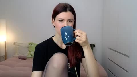 alicianoveli online show from November 30, 6:53 am