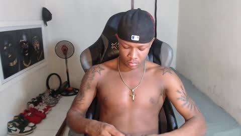 Alid 17 online show from December 22, 8:14 pm