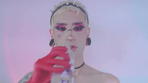     online show from March 23, 11:43 pm